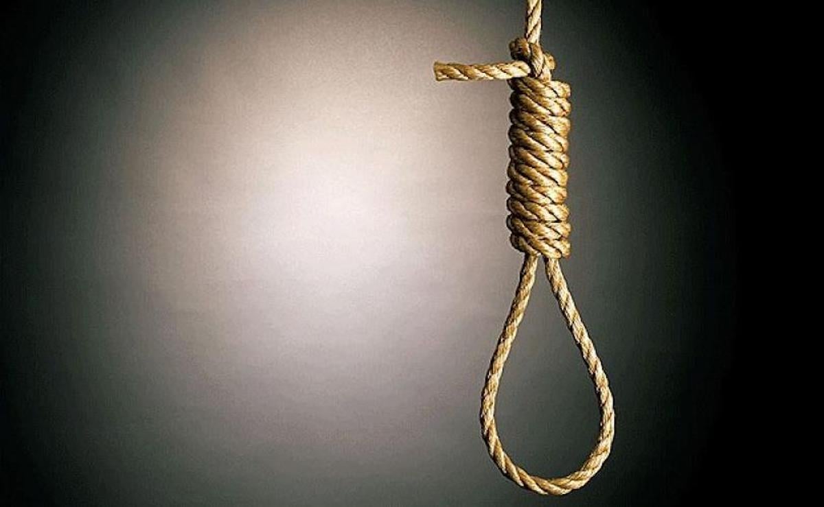 Ιράν: Πρώτη δημόσια εκτέλεση ύστερα από δύο χρόνια - Απαγχονίστηκε άνδρας που είχε καταδικαστεί για δολοφονία