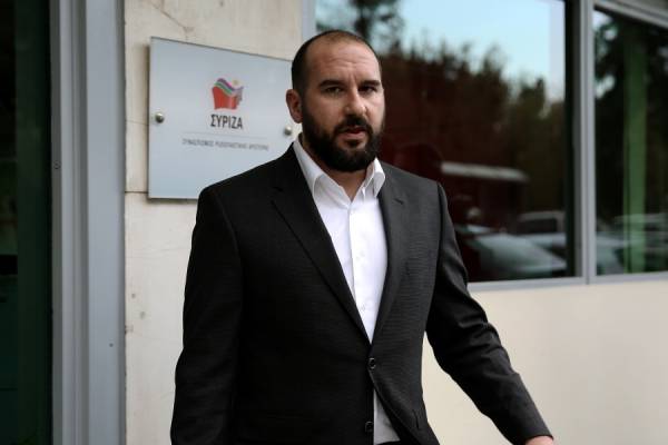 Τζανακόπουλος: Η κυβέρνηση λέει ψέματα για τη χρήση του «μαξιλαριού»