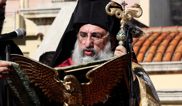 Ο Αρχιεπίσκοπος Κρήτης, Ευγένιος για τα ομόφυλα ζευγάρια: Είναι αδέρφια μας, έχουν ανάγκη την αγάπη μας