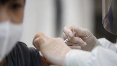 Εμβολιασμός παιδιών 5-11 ετών: Πόσο ασφαλές είναι το εμβόλιο, ποιες είναι οι παρενέργειες