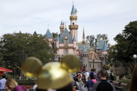 Σεισμός στη Disneyland - Εκκένωσαν παιχνίδια και τρενάκια