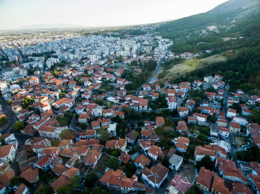 Έρχονται νέα μέτρα σε Δράμα, Καστοριά, Ξάνθη - Πιέσεις για αλλαγή του πρωτοκόλλου 50+1 για τα σχολεία