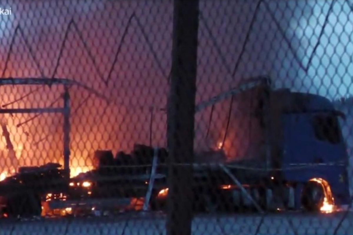 Φωτιά σε φορτηγά στο λιμάνι της Θεσσαλονίκης