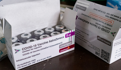 Μόσιαλος: Αποτελεσματικά τα εμβόλια Pfizer, Moderna, AstraZeneca κατά της Δέλτα