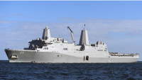 Το Πολεμικό Ναυτικό των ΗΠΑ αναχαίτισε αλιευτικό σκάφος που μετέφερε λαθραία πυρομαχικά στον Κόλπο του Ομάν