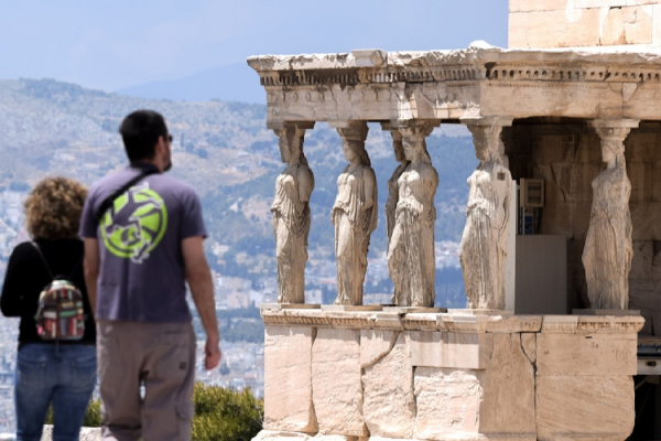 Αρχαιολογικοί χώροι: «Τσούζουν» οι νέες τιμές εισιτηρίων - 30 ευρώ για την Ακρόπολη