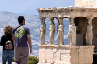 Αρχαιολογικοί χώροι: «Τσούζουν» οι νέες τιμές εισιτηρίων - 30 ευρώ για την Ακρόπολη