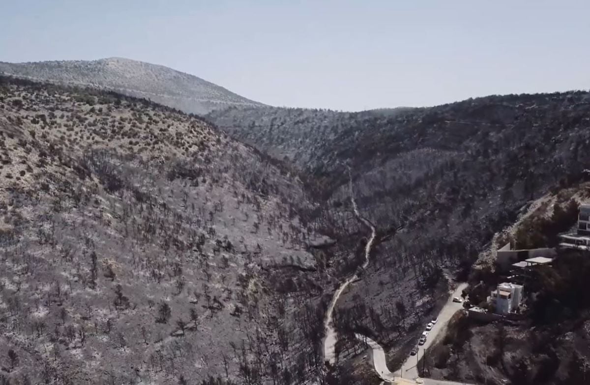 Φωτιά στη Βούλα: Συγκλονιστικό βίντεο drone - Κρανίου τόπος ο Υμηττός