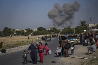Γάζα: Εντείνει τους βομβαρδισμούς το Ισραήλ – Αδιέξοδο ως προς την εκεχειρία