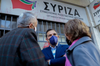Ο Τσίπρας δίνει σύνθημα για πολιτική αλλαγή στο Συνέδριο του ΣΥΡΙΖΑ