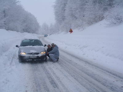 Πυκνές χιονοπτώσεις στο εθνικό οδικό δίκτυο το Σάββατο, τα σημεία