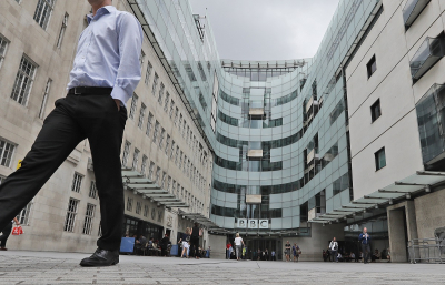 Νέα δεδομένα για τον παρουσιαστή του BBC που πλήρωσε ανήλικο για γυμνές φωτογραφίες - «Ανοησίες» λέει δικηγόρος