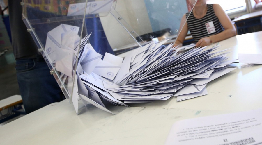 Αναζητά σωσίβιο σε νέο εκλογικό νόμο - Η πλήρης επιβεβαίωση του iEidiseis