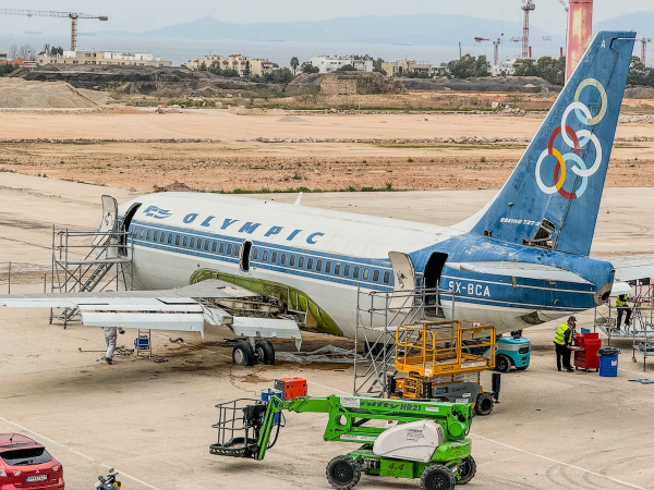 Ελληνικό: Αποσυναρμολογήθηκαν τα εγκαταλελειμμένα αεροσκάφη της Ολυμπιακής (εικόνες, βίντεο)