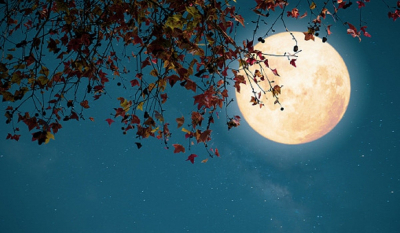Πανσέληνος Μαρτίου: Απόψε το ολόγιομο «Φεγγάρι του Σκουληκιού»