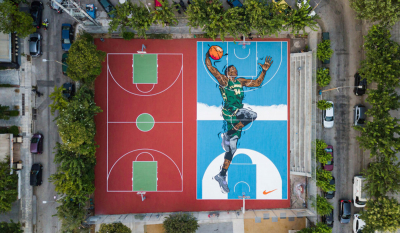 Τα γήπεδα μπάσκετ των Σεπολίων μεταμορφώνονται προς τιμήν του Γιάννη Αντετοκούνμπο