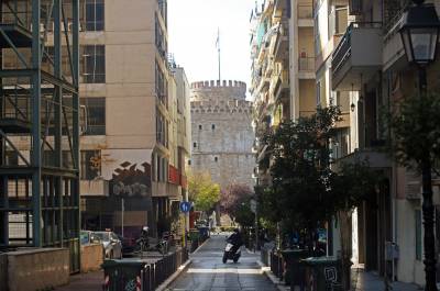 Δερμιτζάκης: Η Θεσσαλονίκη δεν απέχει πολύ από σκηνές που είδαμε στην Ιταλία