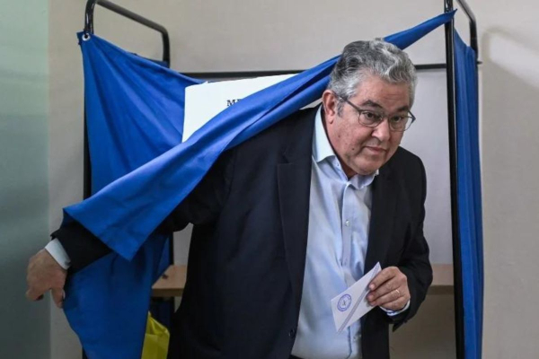 Στη Λαμία ψήφισε ο Κουτσούμπας: Ο ελληνικός λαός τα έχει δοκιμάσει όλα, τον καλούμε να ψηφίσει ΚΚΕ
