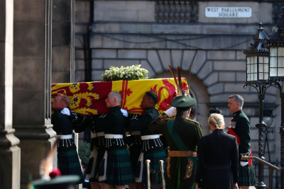 Κηδεία Ελισάβετ: Η τελευταία στάση της Βασίλισσας - 750.000 άνθρωποι αναμένονται στο λαϊκό προσκύνημα