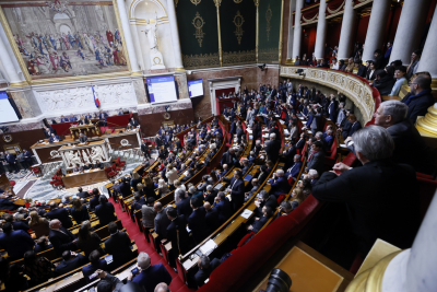 Γαλλία: Ώρα μηδέν για το συνταξιοδοτικό Μακρόν - Ξεκίνησε η συζήτηση για τις προτάσεις δυσπιστίας