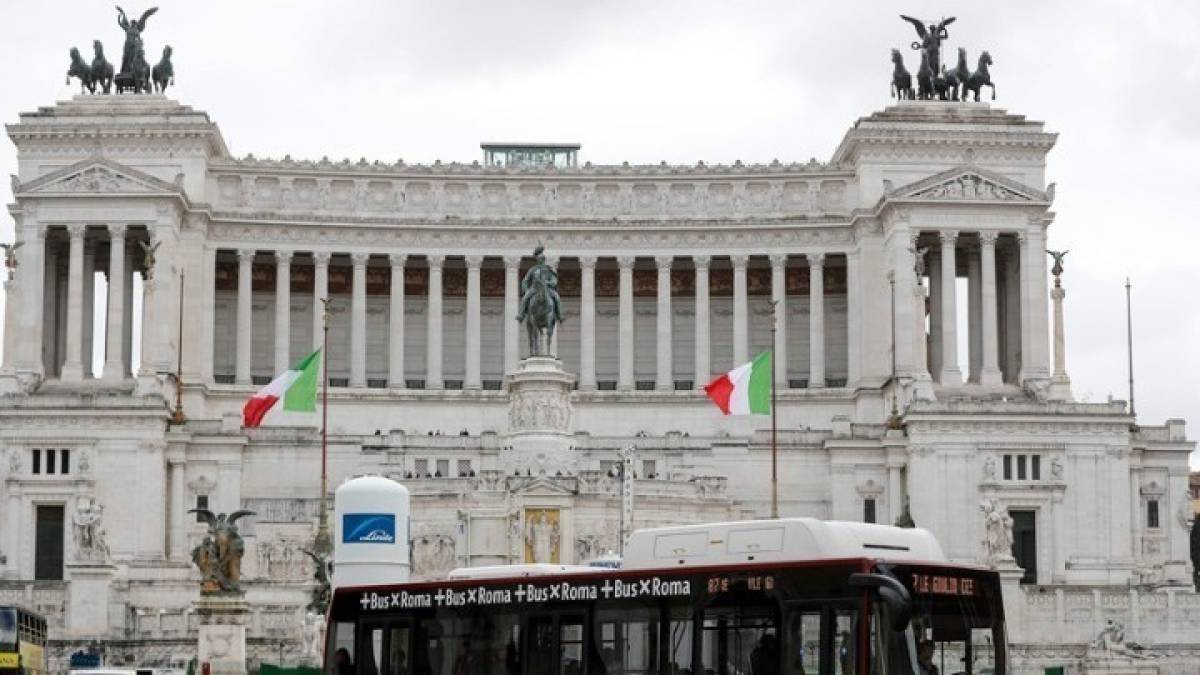 «Σύννεφα» στο Βατικανό: Παραίτηση καγκελαρίου για ύποπτη υπόθεση με ακίνητα