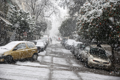 Κακοκαιρία «Φίλιππος»: Xιόνια στην Αθήνα, κλειστά σχολεία και θερμοκρασίες έως -15