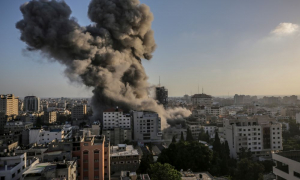 Anadolu: Το Ισραήλ βομβάρδισε κτίριο στη Γάζα όπου στεγάζονται γραφεία τουρκικής ΜΚΟ