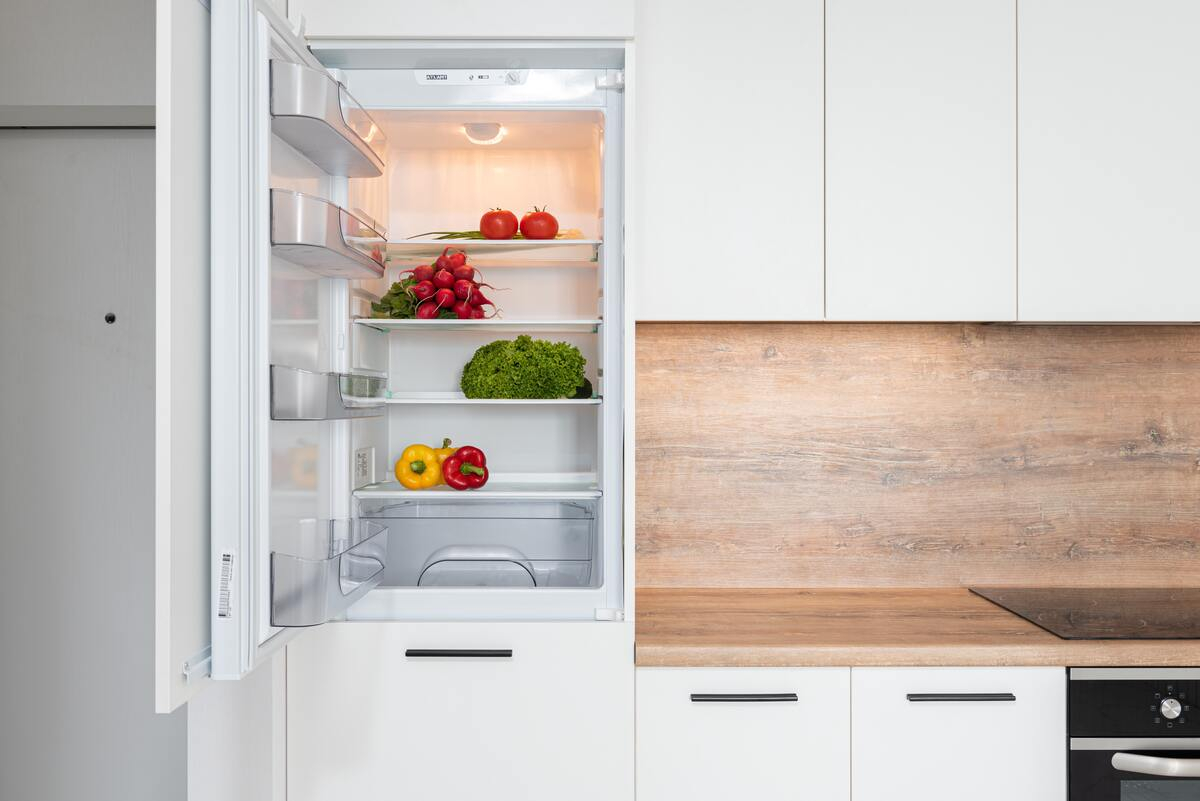 Τα 3 τρόφιμα και το ρόφημα που δεν πρέπει να βάζουμε ποτέ στο ψυγείο μας