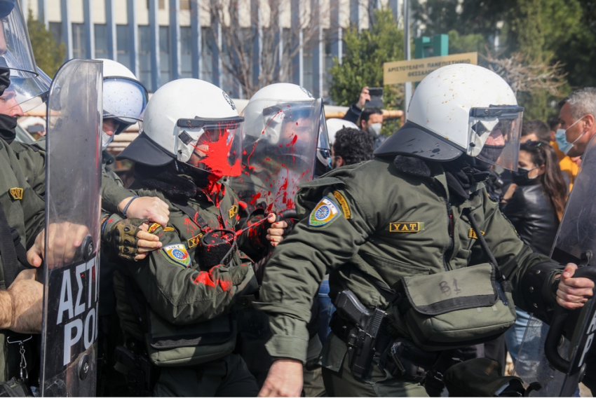 ΣΥΡΙΖΑ: Απρόκλητη επίθεση από την αστυνομία σε φοιτητές του ΑΠΘ