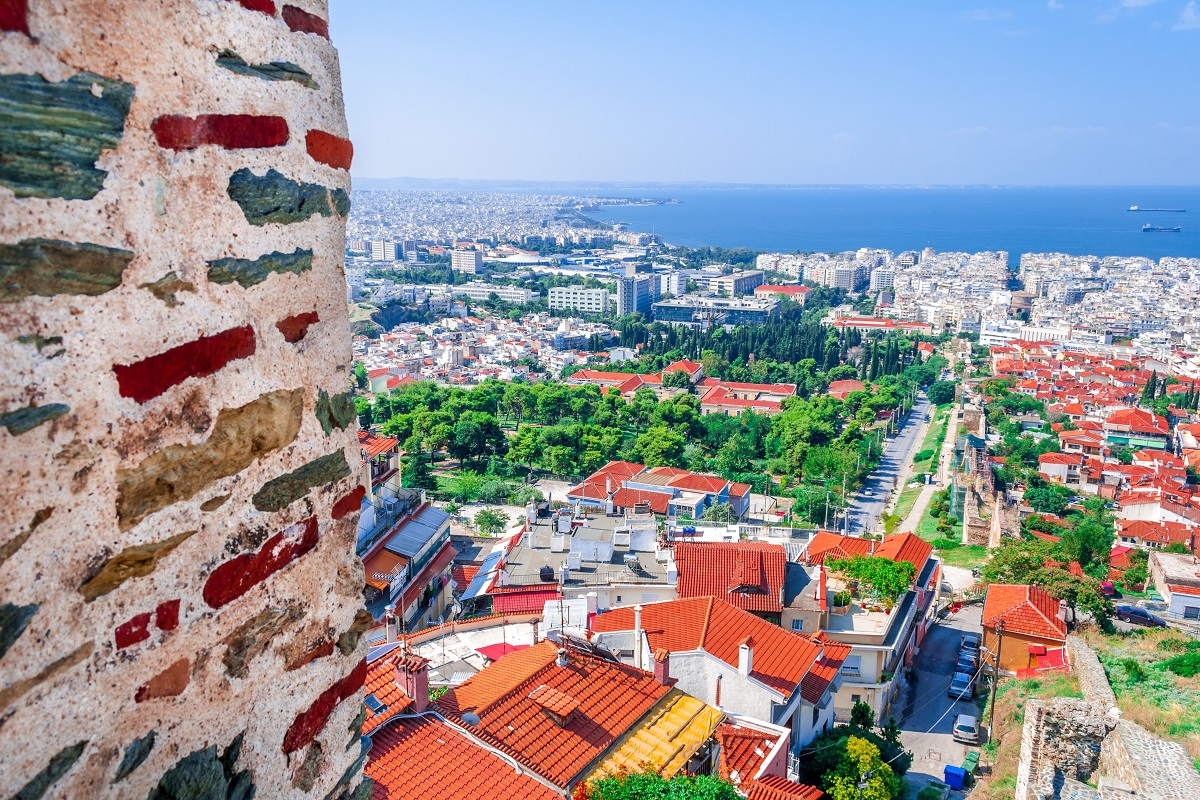 Η πιο ζεστή πόλη της Ελλάδας που προτείνει ο Independent για διακοπές τον Μάιο