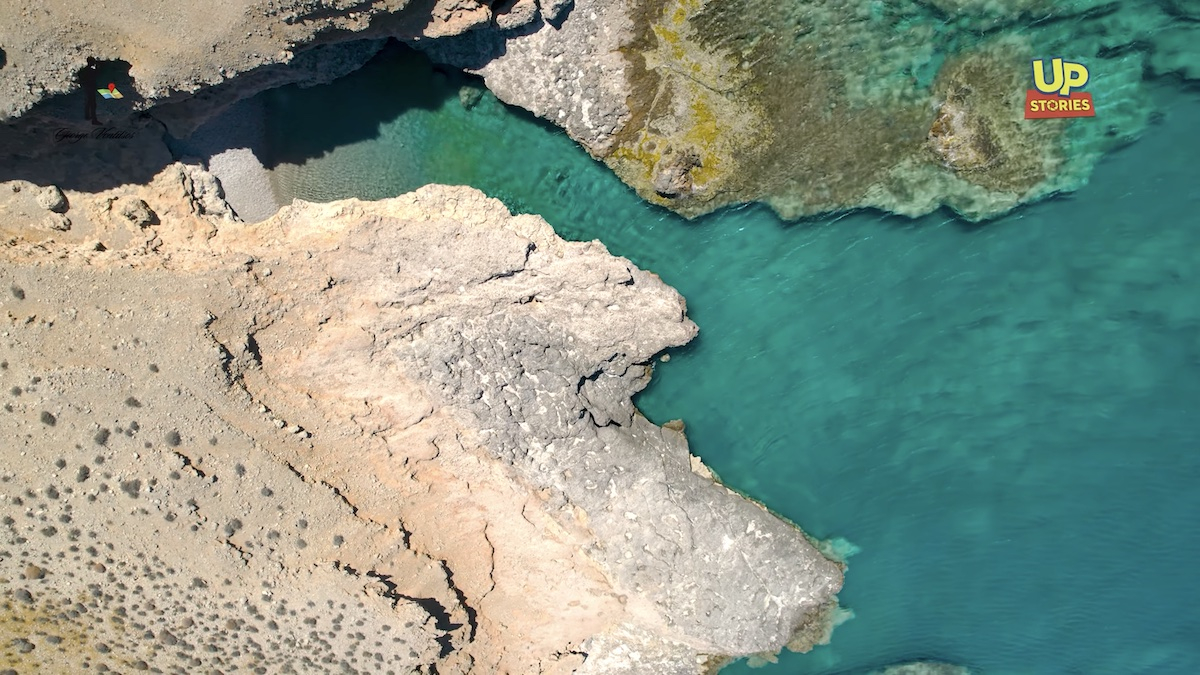 Κρήτη: Ο κρυφός γαλάζιος παράδεισος που λέγεται… «Αθερίνα» - Μαγευτικά πλάνα από ψηλά (Βίντεο)