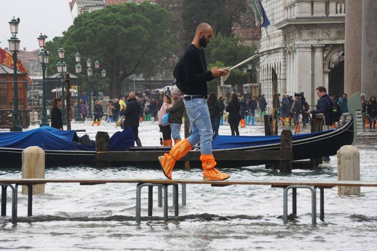 «Χαράτσι» για την είσοδο των τουριστών στη Βενετία
