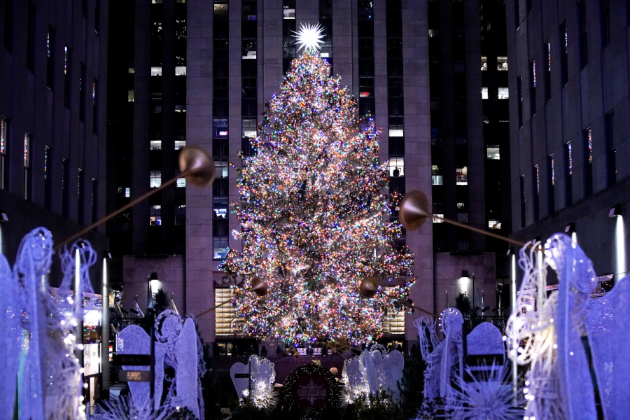 Νέα Υόρκη: Φωταγωγήθηκε το χριστουγεννιάτικο δέντρο στο Rockefeller Centre - Εντυπωσιακές φωτογραφίες