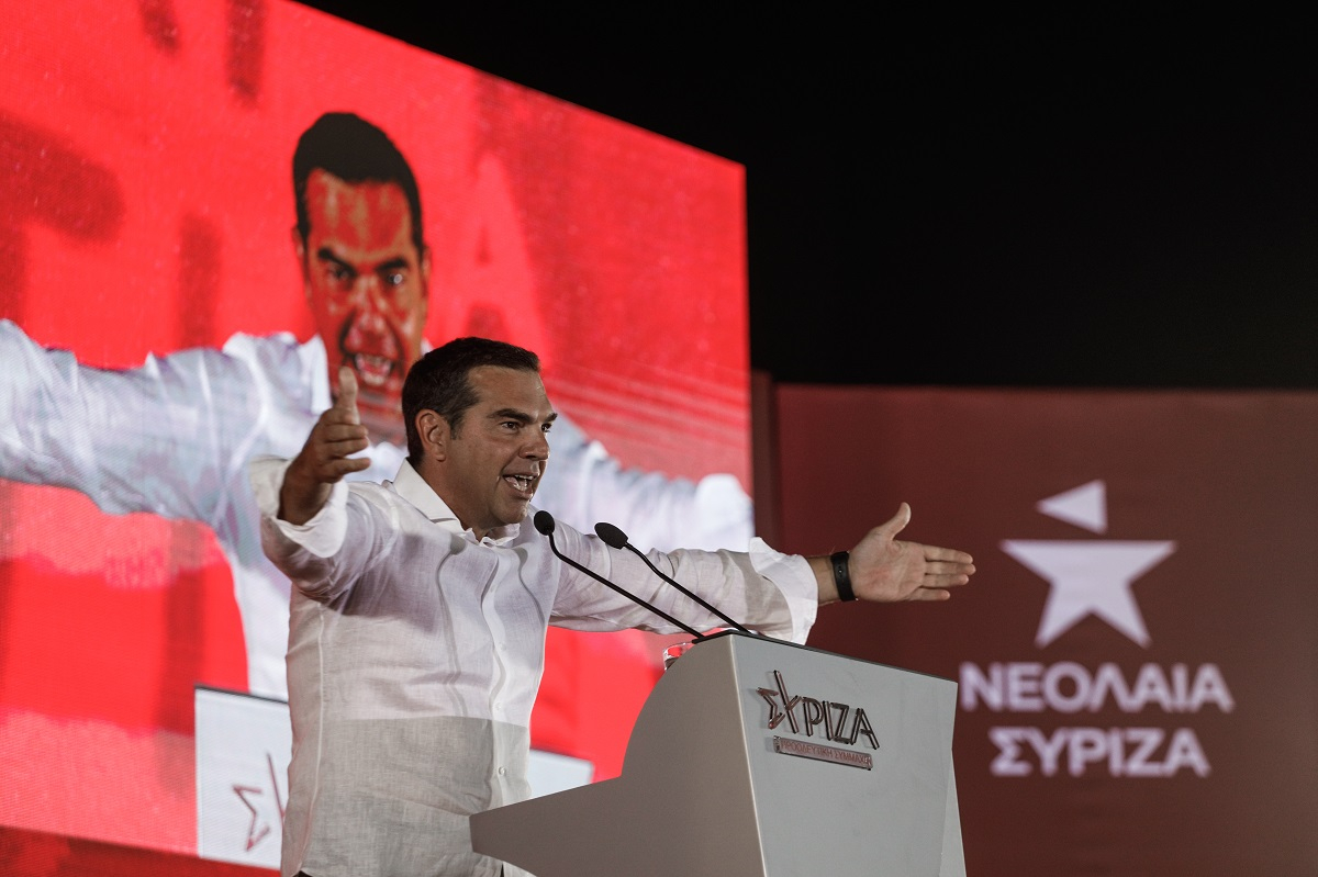 Τσίπρας: «Κυβερνήτης των συμφερόντων ή δημοκρατικός πρωθυπουργός στις εκλογές»