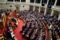 Αυτό είναι το νομοσχέδιο για τα ομόφυλα ζευγάρια - Κατατέθηκε στη Βουλή