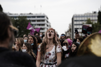 Χαμηλά η Ελλάδα στην προάσπιση ανθρωπίνων δικαιωμάτων - Τα πρόστιμα που πληρώνει