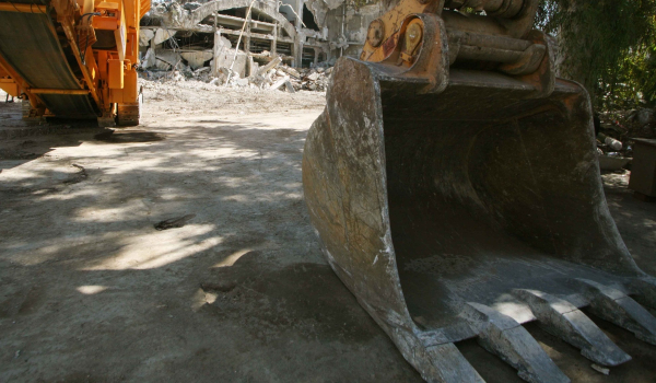 Εργατικό δυστύχημα στη Ροδόπη: Εργαζόμενος καταπλακώθηκε από μηχάνημα εκσκαφής