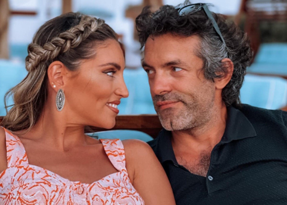 Βόμβα» στην ελληνική showbiz: Χώρισε η Αθηνά Οικονομάκου - Η ανακοίνωση του  διαζυγίου
