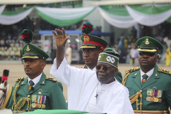 Νιγηρία: Άλλαξε τον εθνικό ύμνο της ενώ ο πληθωρισμός έφτασε στο 33,20%