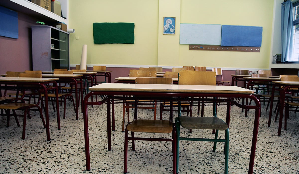 Ρόδος: Μαθητής δημοτικού έχει να εμφανιστεί 2 χρόνια στο σχολείο – Οι γονείς του είναι αρνητές