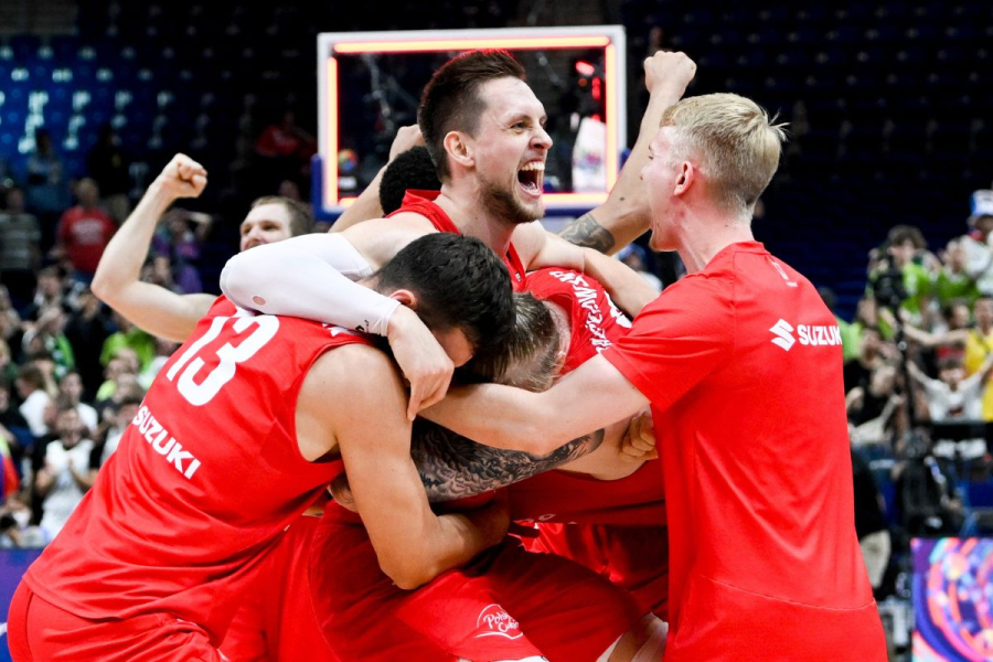 Εurobasket 2022: Πολωνία-Σλοβενία 90-87 - Οι Πολωνοί «έκλεψαν το στέμμα» των πρωταθλητών Ευρώπης
