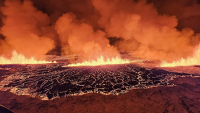 Iσλανδία: Εξερράγη το ηφαίστειο, ξεχύθηκαν ποτάμια λάβας - Δείτε βίντεο από τη στιγμή της έκρηξης