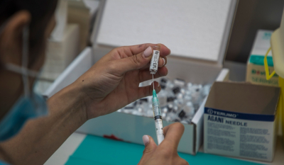 Κορονοϊός: Ο ΕΜΑ ξεκίνησε την αξιολόγηση του εμβολίου της Sanofi