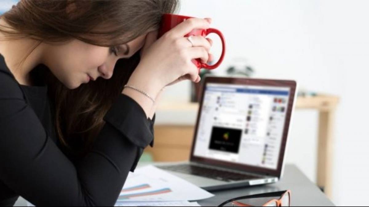 Επικίνδυνη στους εφήβους η χρήση των social media για πάνω από τρεις ώρες