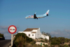 Αναγκαστική προσγείωση αεροσκάφους - Είχε απογειωθεί από την Σαντορίνη