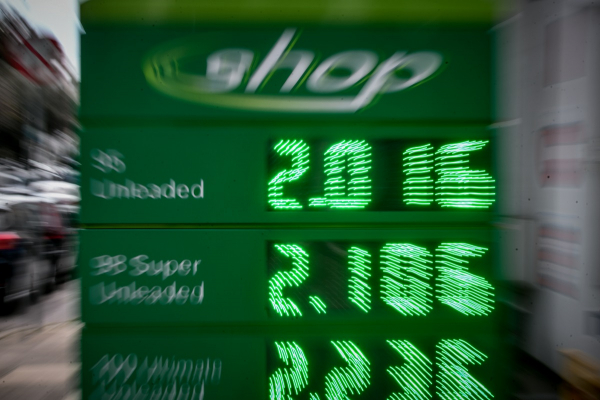 Επίδομα βενζίνης: Πόσα χρήματα θα είναι το «κουπόνι»