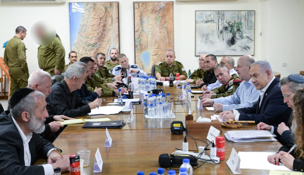 Διαφωνίες στο πολεμικό συμβούλιο του Ισραήλ για τα αντίποινα στο Ιράν