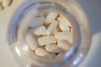 Κόντρα Merck - Pfizer για το χάπι του κορονοϊού