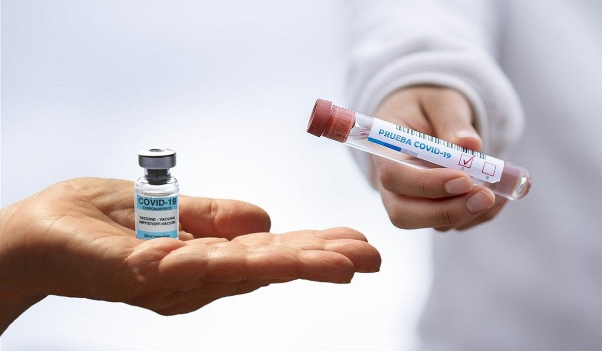 Έρευνα – Κορονοϊός: Εμβόλιο σε τσιρότο πιο αποτελεσματικό από τις ενέσεις