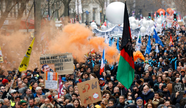 Kρίση στη Γαλλία: Πρόταση μομφής στη Βουλή και νέες διαδηλώσεις για τις συντάξεις